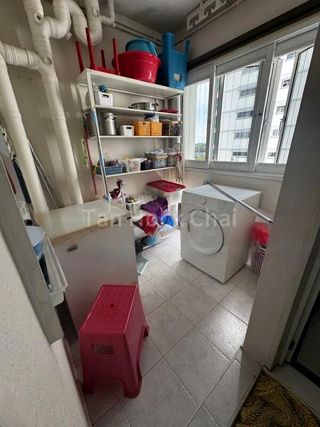 Executive HDB for Sale in  713 Pasir Ris Street 72 - Image 5