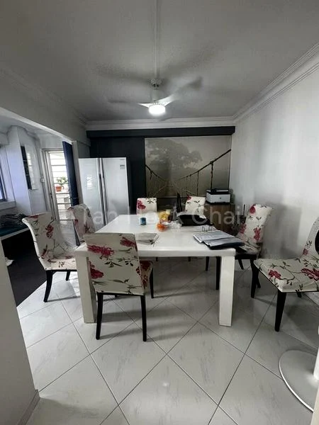 Executive HDB for Sale in  713 Pasir Ris Street 72 - Image 3