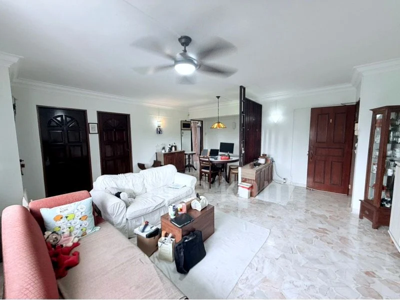 4 Room (4A) HDB for Sale in 285 Tampines Street 22 - Image 2