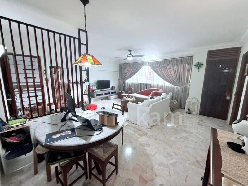 4 Room (4A) HDB for Sale in 285 Tampines Street 22 - Image 3