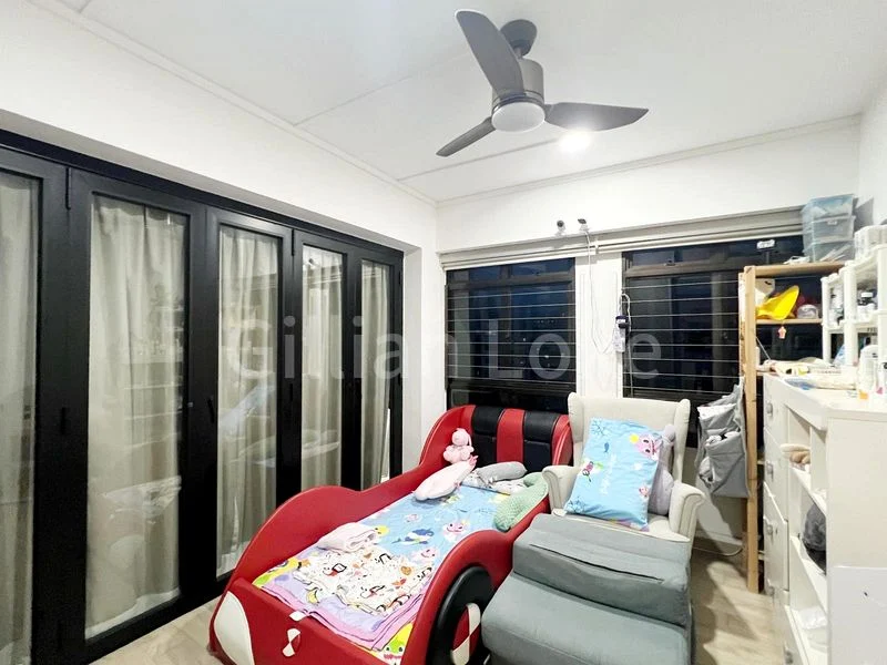 5 Room (5A) HDB for Rent in  612 Senja Road - Image 4