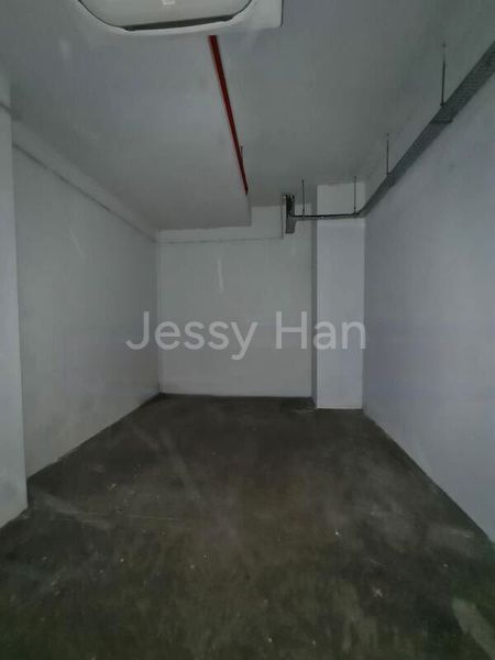 Light Industrial (B1) for Rent: The Commerze @ Irving - Image 6