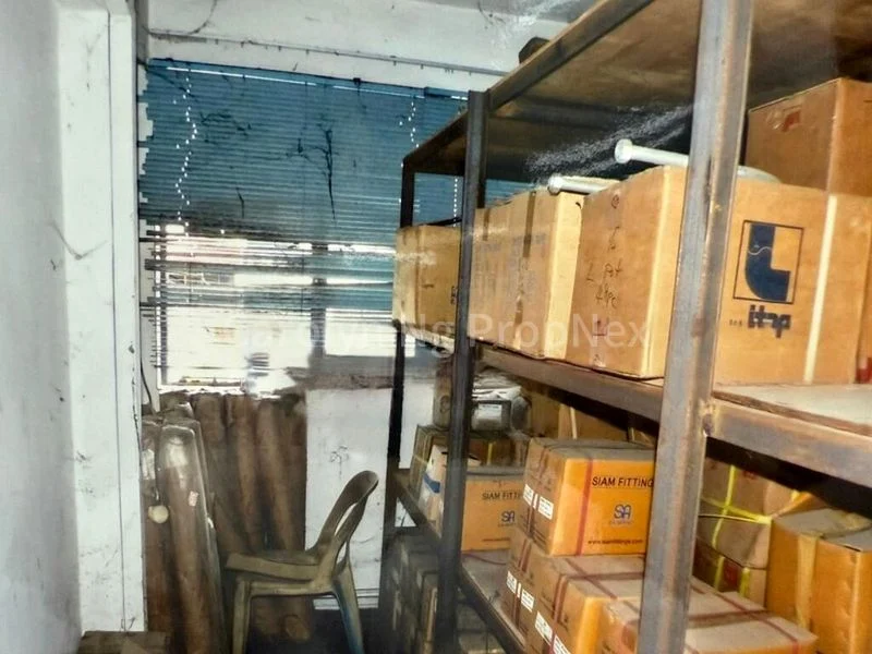 Light Industrial (B1) for Rent: HILLVIEW TERRACE - Image 15