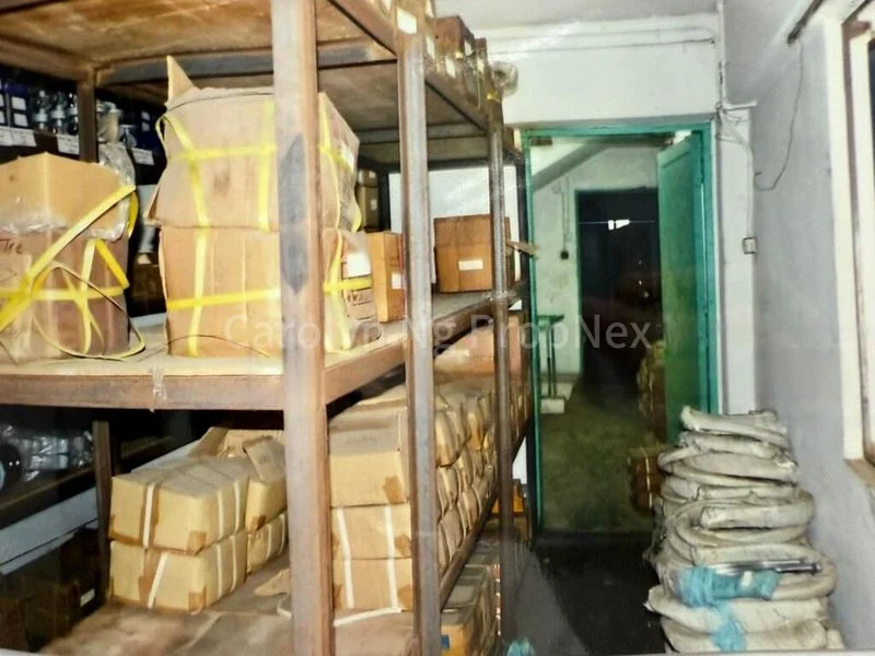 Light Industrial (B1) for Rent: HILLVIEW TERRACE - Image 12