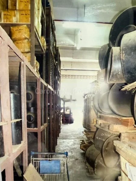 Light Industrial (B1) for Rent: HILLVIEW TERRACE - Image 7