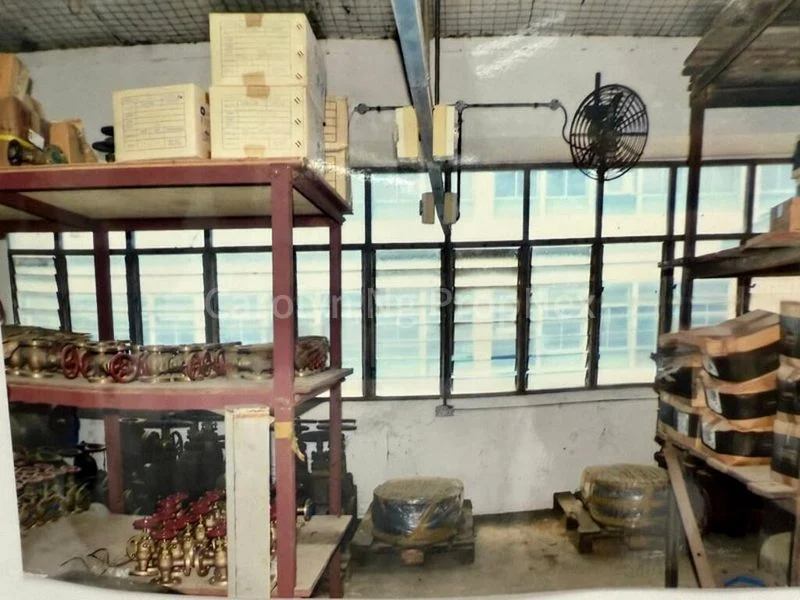 Light Industrial (B1) for Rent: HILLVIEW TERRACE - Image 13