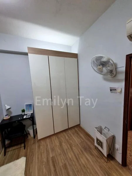 Common Room (Condo) for Rent in  Dover Parkview - Image 5