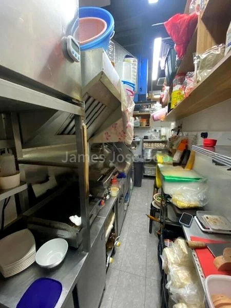 Food & Beverage for Rent: Raffles Place dine-in F&B; another takeaway F&B, drinks; with exhaust. - Image 8