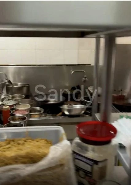 Ground road-facing fitted Fnb at Siglap - Image 2