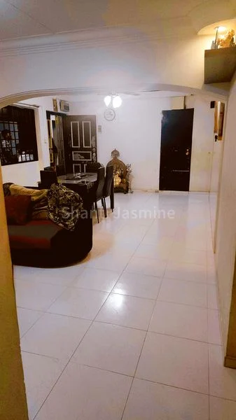 4 Room (4A) HDB for Sale in 965 Hougang Avenue 9 - Image 1