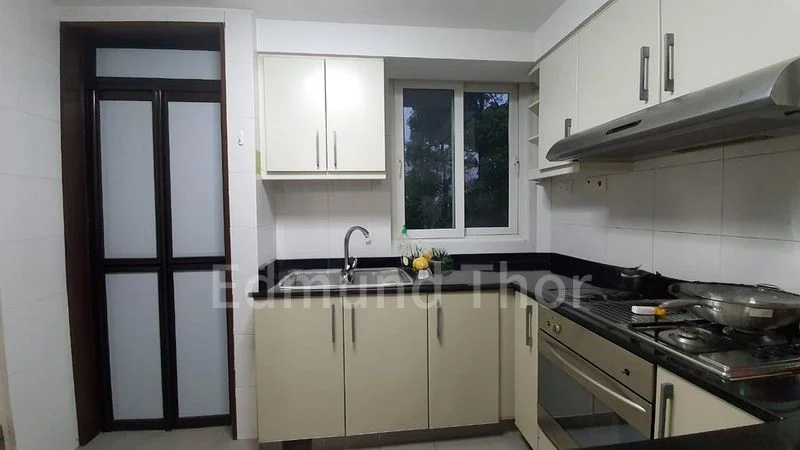 Common Room (Condo) for Rent in The Warren - Image 2