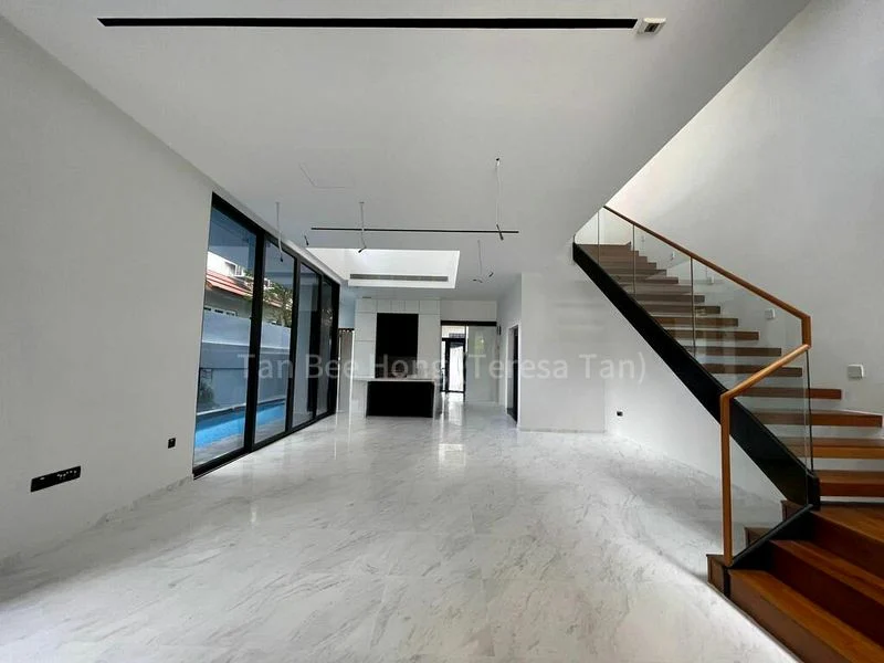 6 Bed Semi-Detached House (Landed) for Sale in  Tavistock Avenue - Image 14