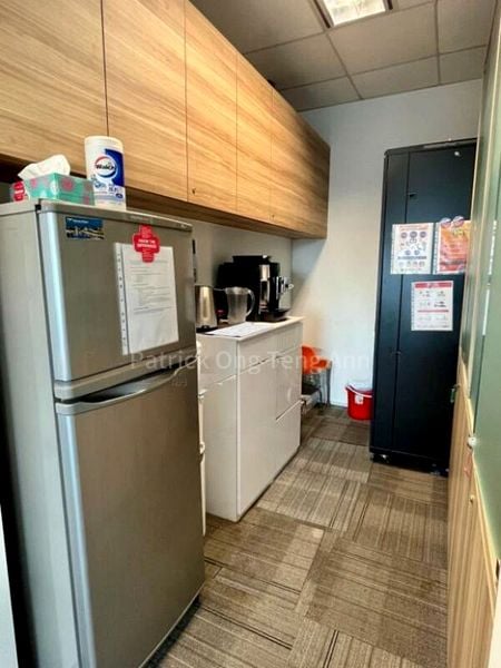 Office for Rent: Suntec City Tower - Image 1