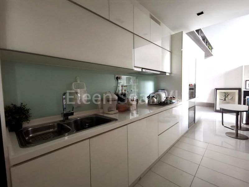 2 Bed Condo for Sale in Soleil @ Sinaran - Image 9