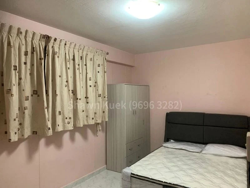 4 Room (4STD) HDB for Rent in  876 Tampines Street 84 - Image 3