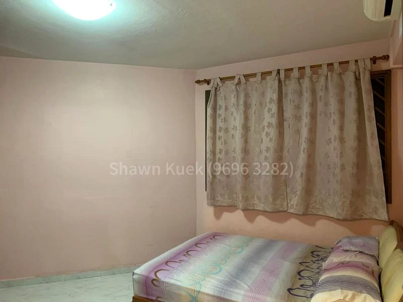 4 Room (4STD) HDB for Rent in  876 Tampines Street 84 - Image 2
