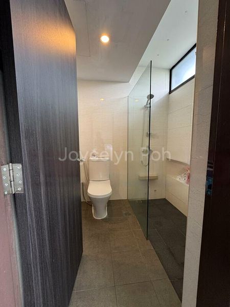 3 Bed Condo for Sale in  Mandarin Gardens - Image 3