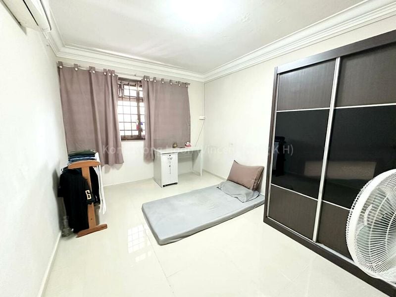 4 Room (4NG) HDB for Sale in  313 Bukit Batok Street 32 - Image 9