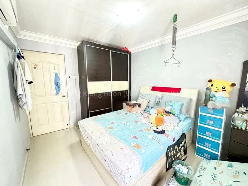 4 Room (4NG) HDB for Sale in  313 Bukit Batok Street 32 - Image 8