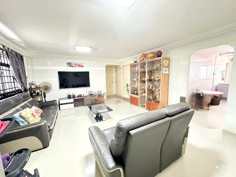4 Room (4NG) HDB for Sale in  313 Bukit Batok Street 32 - Image 5