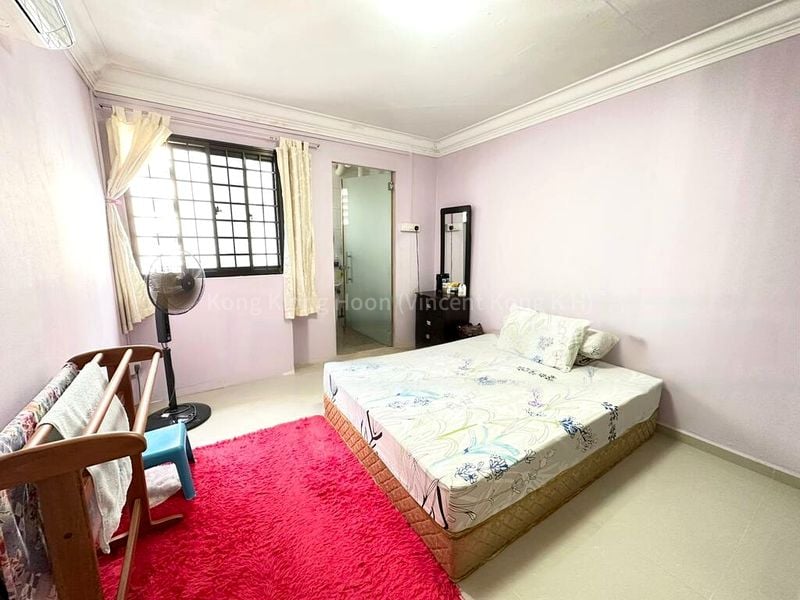 4 Room (4NG) HDB for Sale in  313 Bukit Batok Street 32 - Image 1