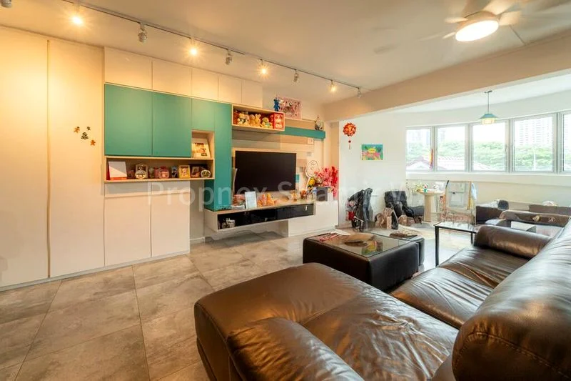 5 Room (5I) HDB for Sale in  402 Sin Ming Avenue - Image 1