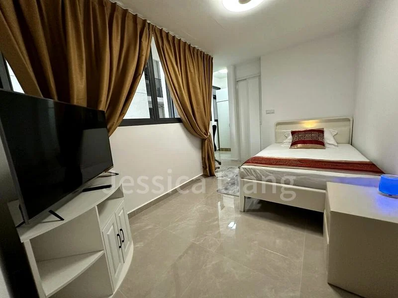 Room (Condo) for Rent in Twin Fountains - Image 1