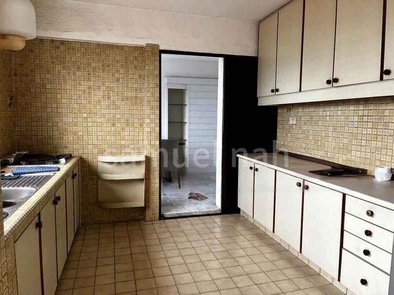 2 Bed Apartment (Condo) for Rent in  Lakeview - Image 7