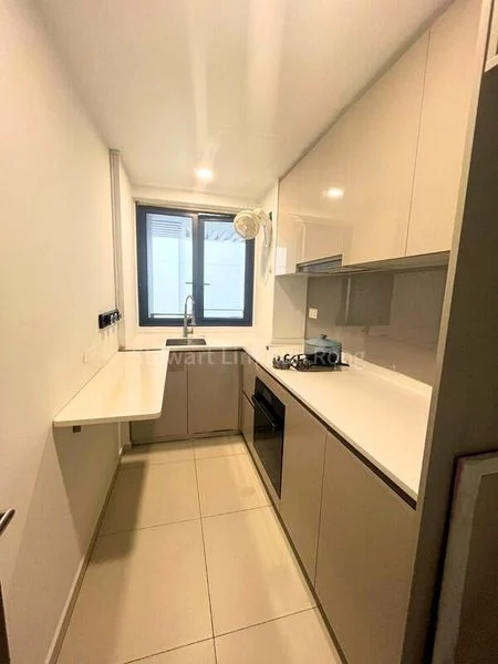 2 Bed Condo for Sale in  Lake Grande - Image 3