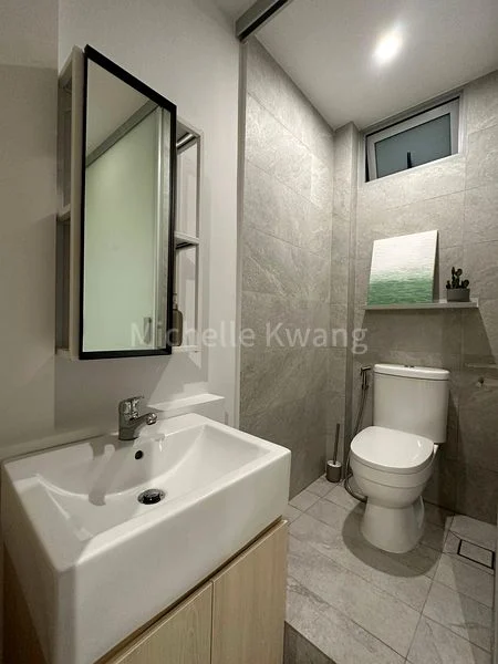 Master Room (Landed) for Rent in  River Valley Road - Image 7