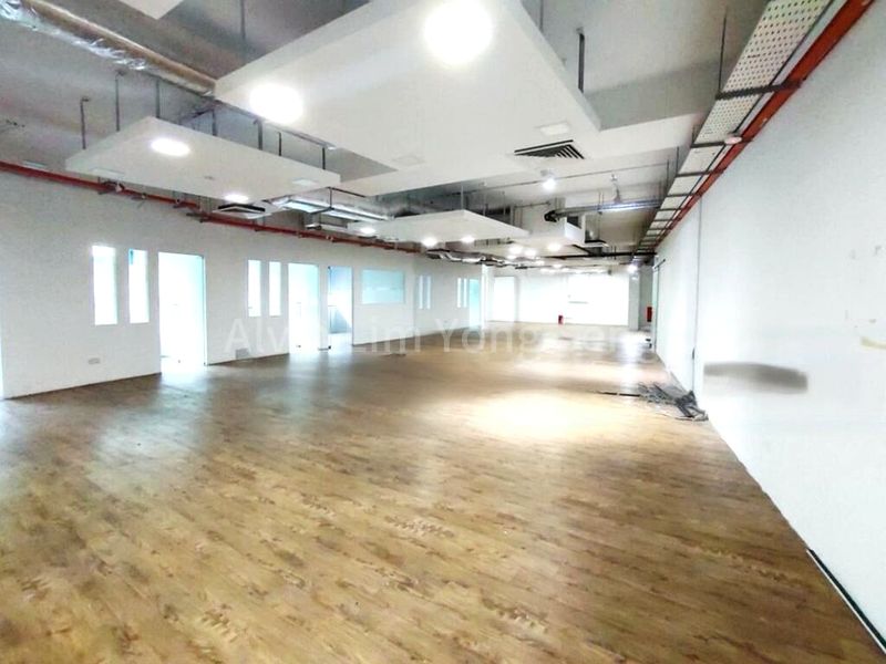 Light Industrial (B1) for Rent: Bryton House - Image 4