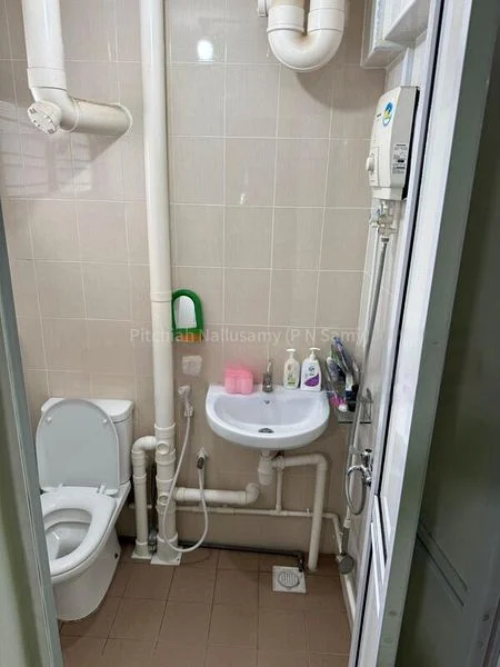 3 Room (3NG) HDB for Sale in 213 Bukit Batok Street 21 - Image 6