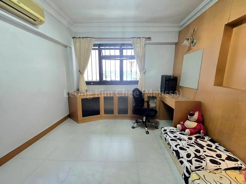 4 Room (4I) HDB for Sale in  227 Lorong 8 Toa Payoh - Image 11