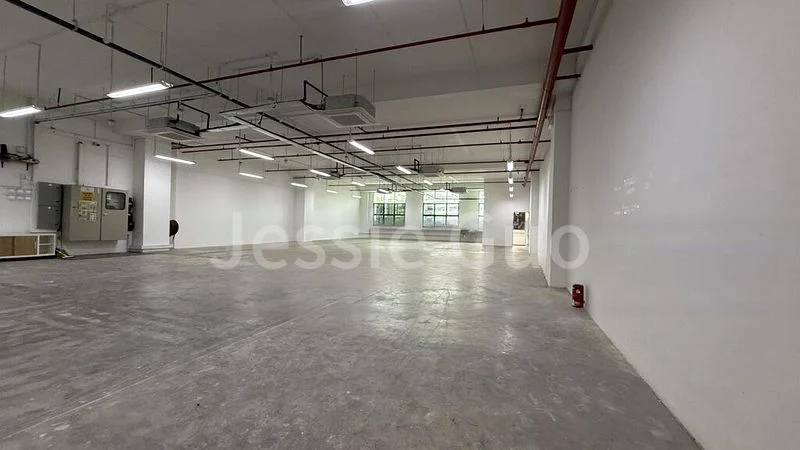 Light Industrial (B1) for Sale: Amtech Building - Image 1