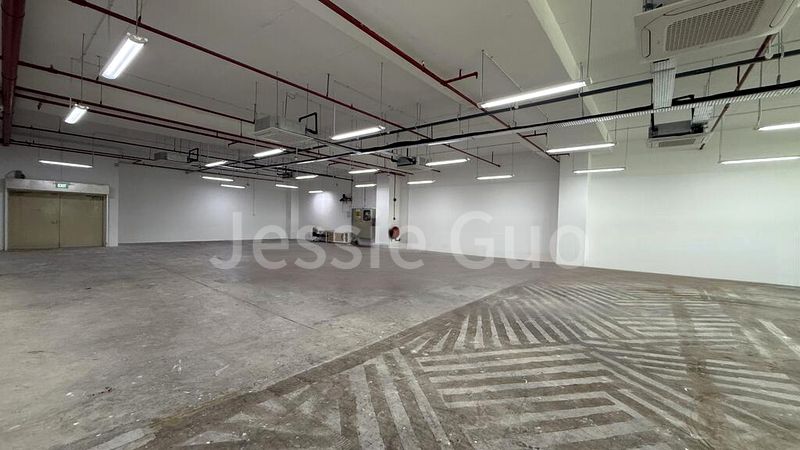 Light Industrial (B1) for Sale: Amtech Building - Image 3