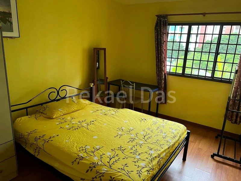 Common Room (HDB) for Rent in 216 Yishun Street 21 - Image 4