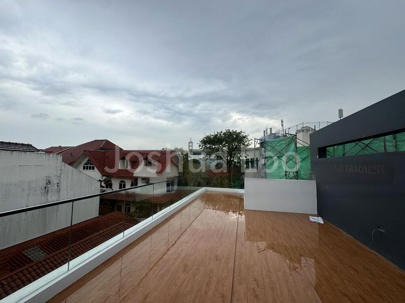 5 Bed Semi-Detached House (Landed) for Sale in  Serangoon Garden Estate - Image 11