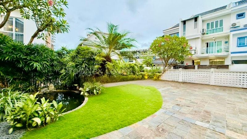 5 Bed Corner Terrace (Landed) for Rent in  Parryville - Image 2