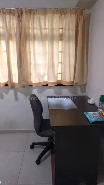 Common Room (HDB) for Rent in  701 Woodlands Drive 40 - Image 3