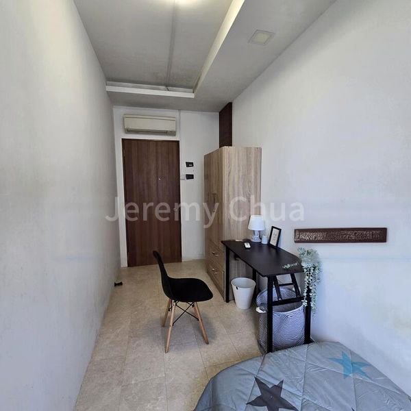 Common Room (Condo) for Rent in  Lakeholmz - Image 2
