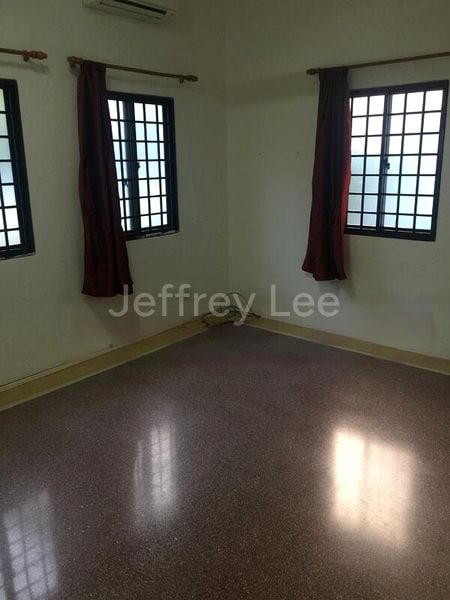 3 Bed Semi-Detached House (Landed) for Sale in  Cascadale - Image 3