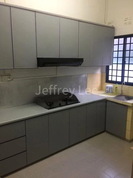 3 Bed Semi-Detached House (Landed) for Sale in  Cascadale - Image 2