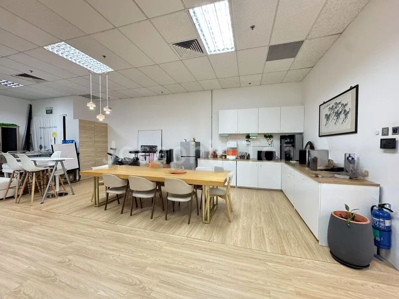 Light Industrial (B1) for Rent: KA Centre - Image 5