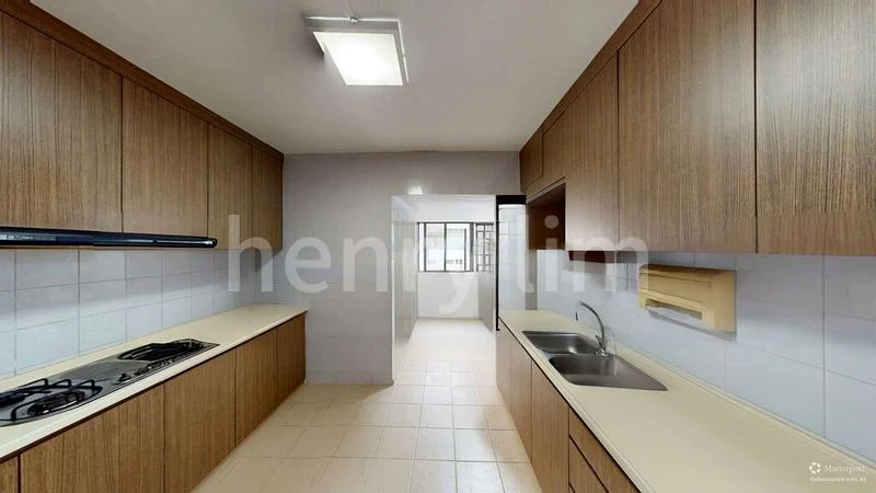 4 Room (4A) HDB for Sale in  891 Tampines Avenue 8 - Image 1