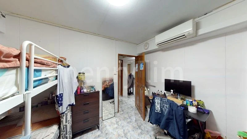 4 Room (4A) HDB for Sale in  891 Tampines Avenue 8 - Image 9