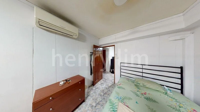 4 Room (4A) HDB for Sale in  891 Tampines Avenue 8 - Image 8