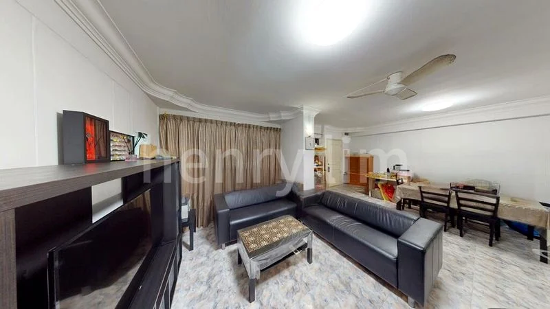 4 Room (4A) HDB for Sale in  891 Tampines Avenue 8 - Image 3