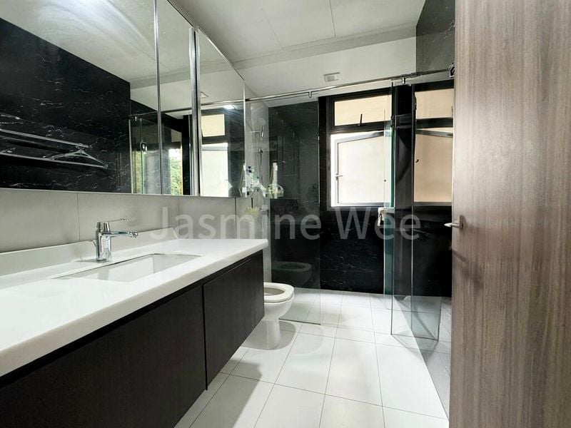 2 Bed Condo for Sale in  Palm Isles - Image 5