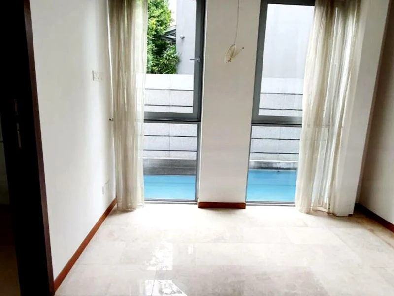 5 Bed Semi-Detached House (Landed) for Sale in  Espana - Image 5