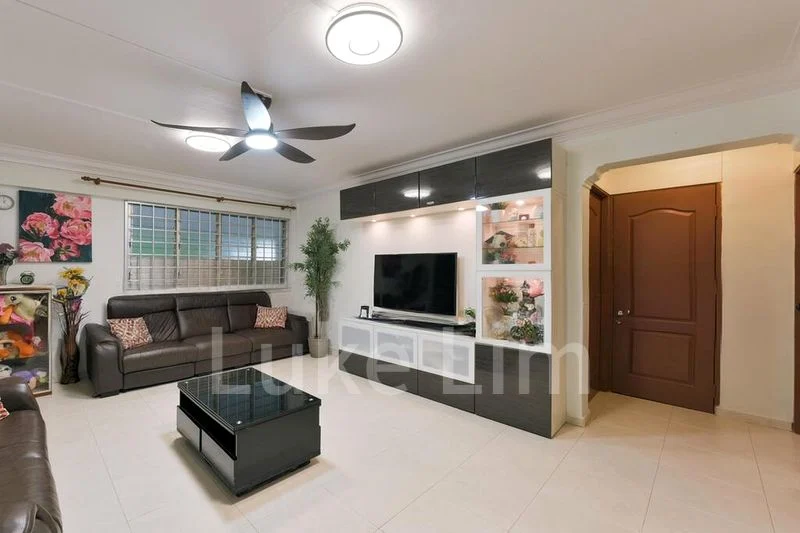 4 Room (4NG) HDB for Sale in  349 Clementi Avenue 2 - Image 2